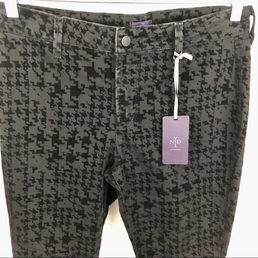 NWT NYDJ black flocked pattern super skinny pants womens size 8 - Picture 2 of 11